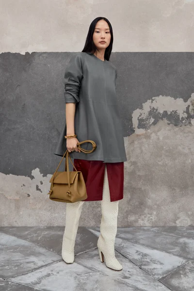 Look 18